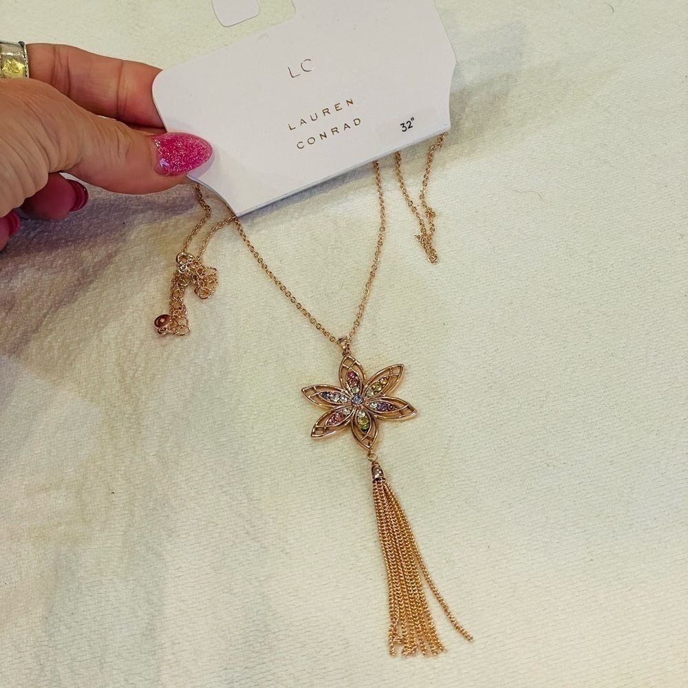 💐5/25 Lauren Conrad extra long rose gold tassel pendant flower rhinestone star